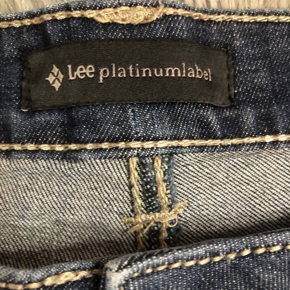 Lee Platinum Label Women’s Size 14 Embroidered Straight Leg Denim Jeans - Picture 4 of 10